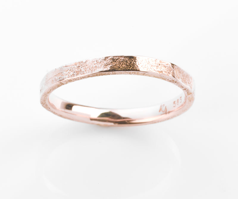 Textured ring 